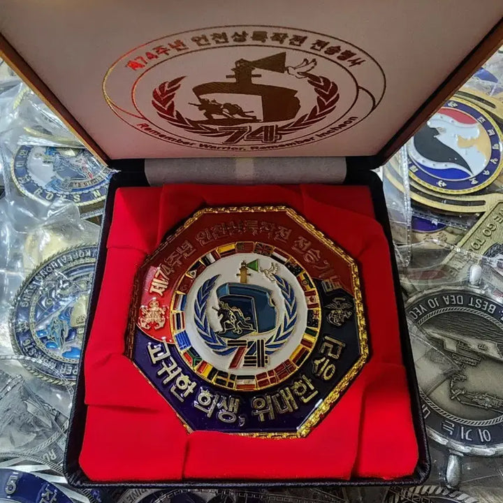 [BUNJANG] Incheon Landing Operation 74th Anniversary Commemorative Coin (Gold) / 인천상륙작전 74주년 기념 코인 (금색)