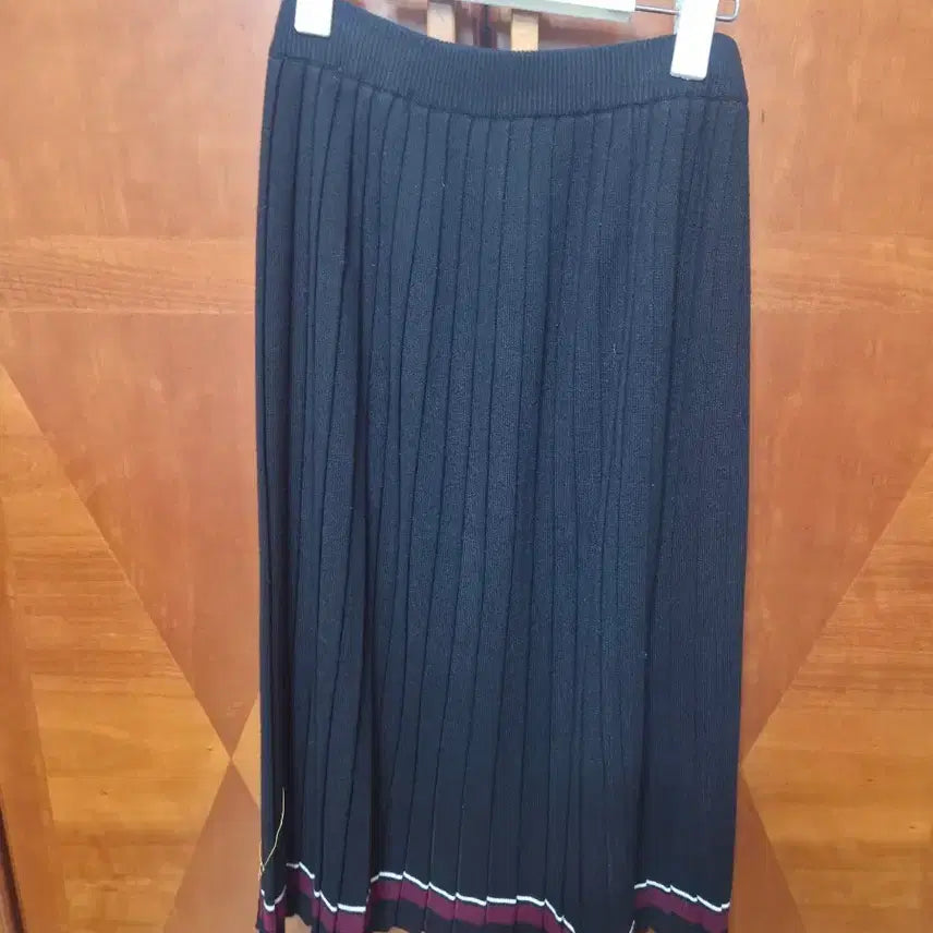 [BUNJANG] Black Pleated Skirt 55 / 블랙 니트 플리츠 스커트55