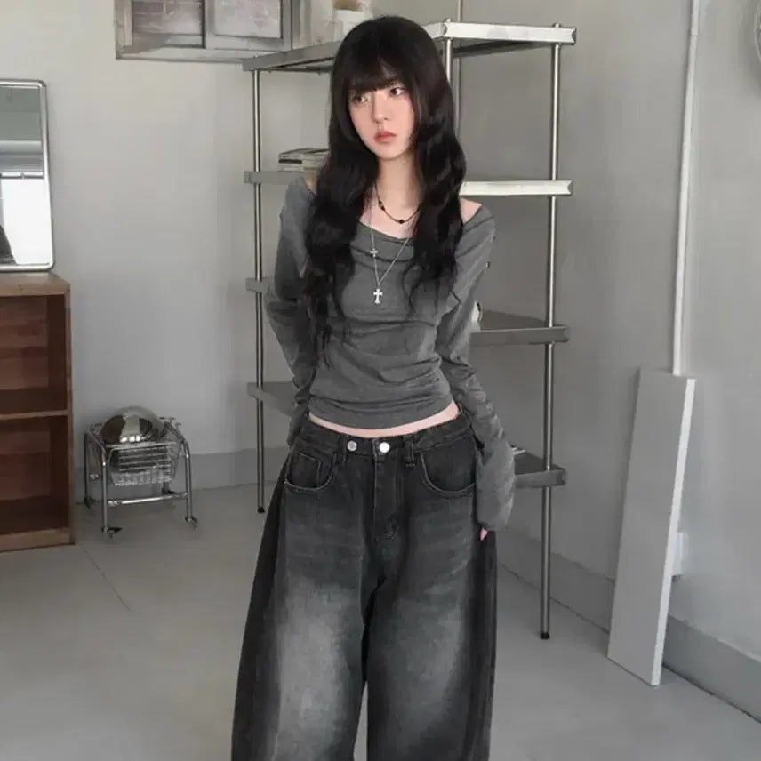 [BUNJANG] HeeRate Kinny Off-Shoulder T-Shirt (Gray) / 히릿 키니 언발 드레이프 주름 오프숄 더 보트넥 셔링 긴팔 티셔츠 회색