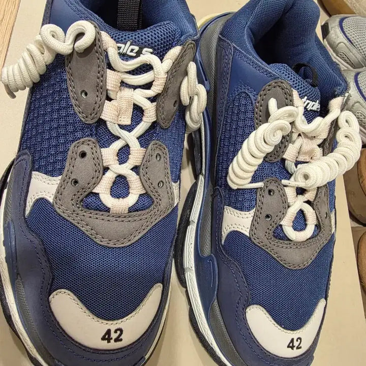 [BUNJANG] Balenciaga Triple S Blue White Sneakers / 발렌시아가 트리플S 블루 화이트 스니커즈 42사이즈