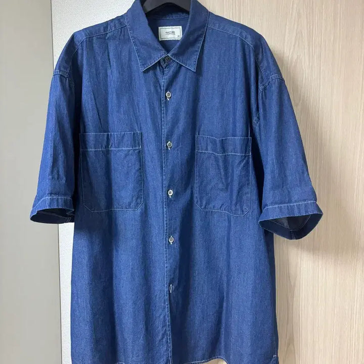 [BUNJANG] Anotheroffice Denim Short Sleeve Shirt / (2) 어나더오피스 데님 반팔셔츠