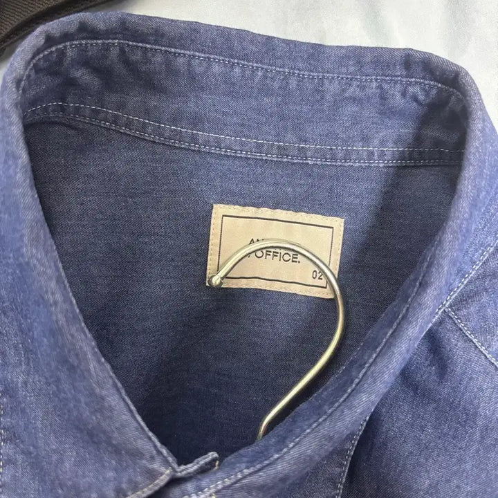 [BUNJANG] Anotheroffice Denim Short Sleeve Shirt / (2) 어나더오피스 데님 반팔셔츠