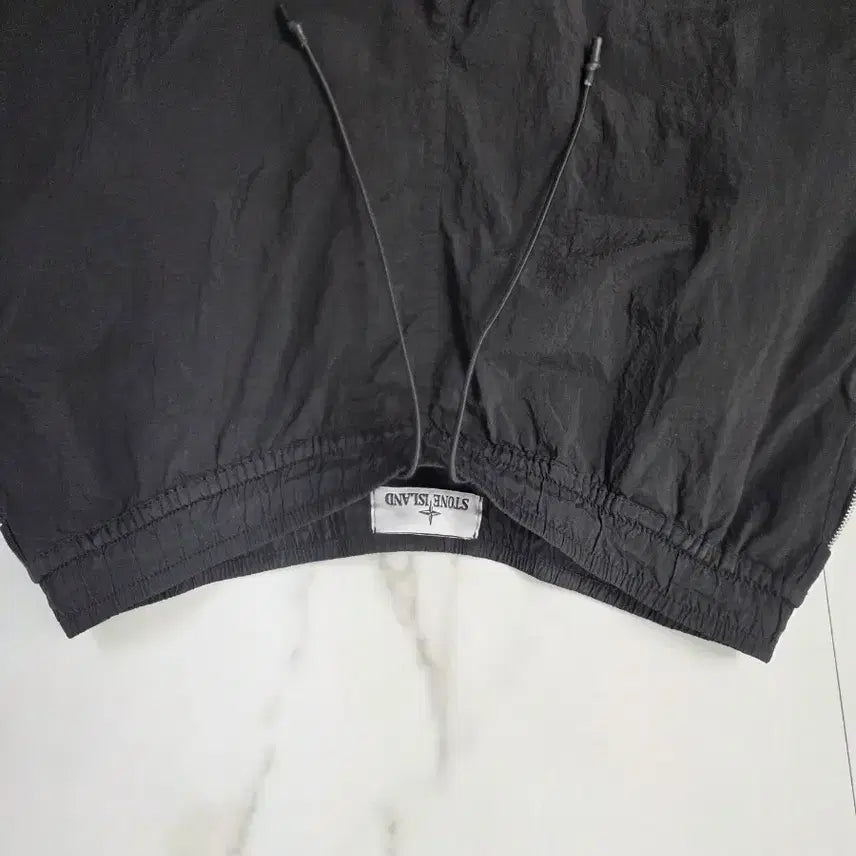 [BUNJANG] Stone Island Nylon Jogger Pants / 스톤아일랜드 나일론 팬츠