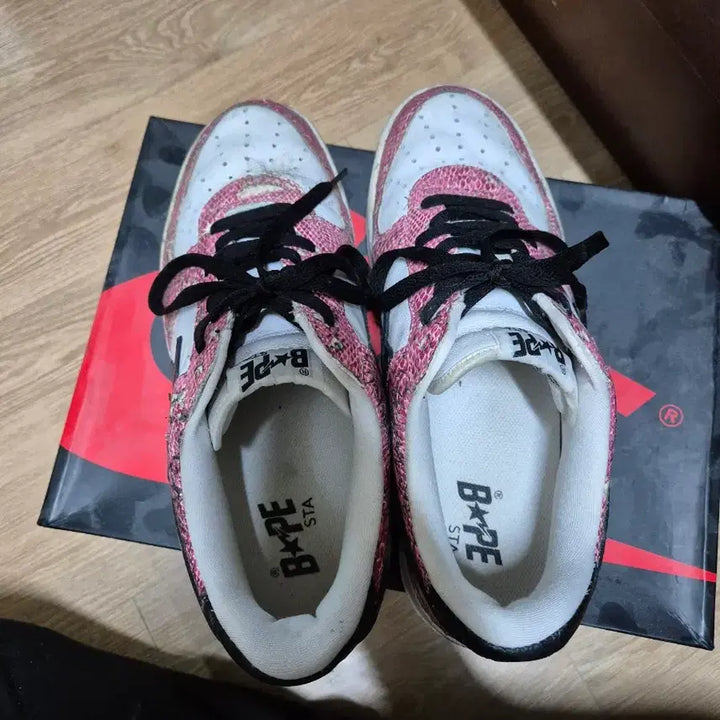 [BUNJANG] BAPE Bapesta Air Force Pink Snakeskin Sneakers / [275] 베이프스타 베이프 에어포스 핑크 뱀피 검핑
