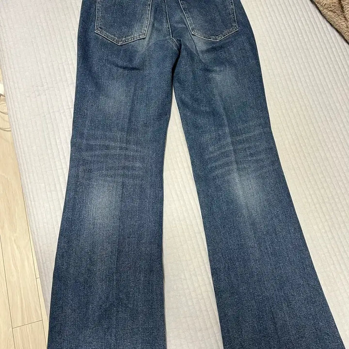 [BUNJANG] KUHO Plus Bootcut Jeans / 구호플러스 부츠컷 청바지
