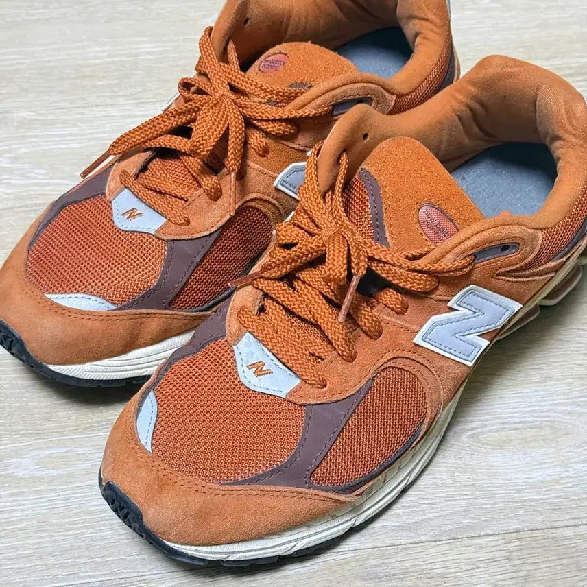 [BUNJANG] New Balance 2002R Rust Oxide Sneakers / [280] 뉴발란스 2002R 러스트 옥사이드