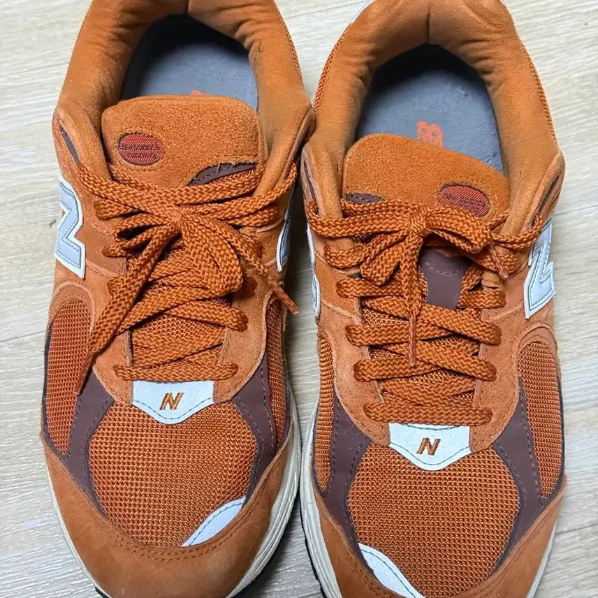 [BUNJANG] New Balance 2002R Rust Oxide Sneakers / [280] 뉴발란스 2002R 러스트 옥사이드