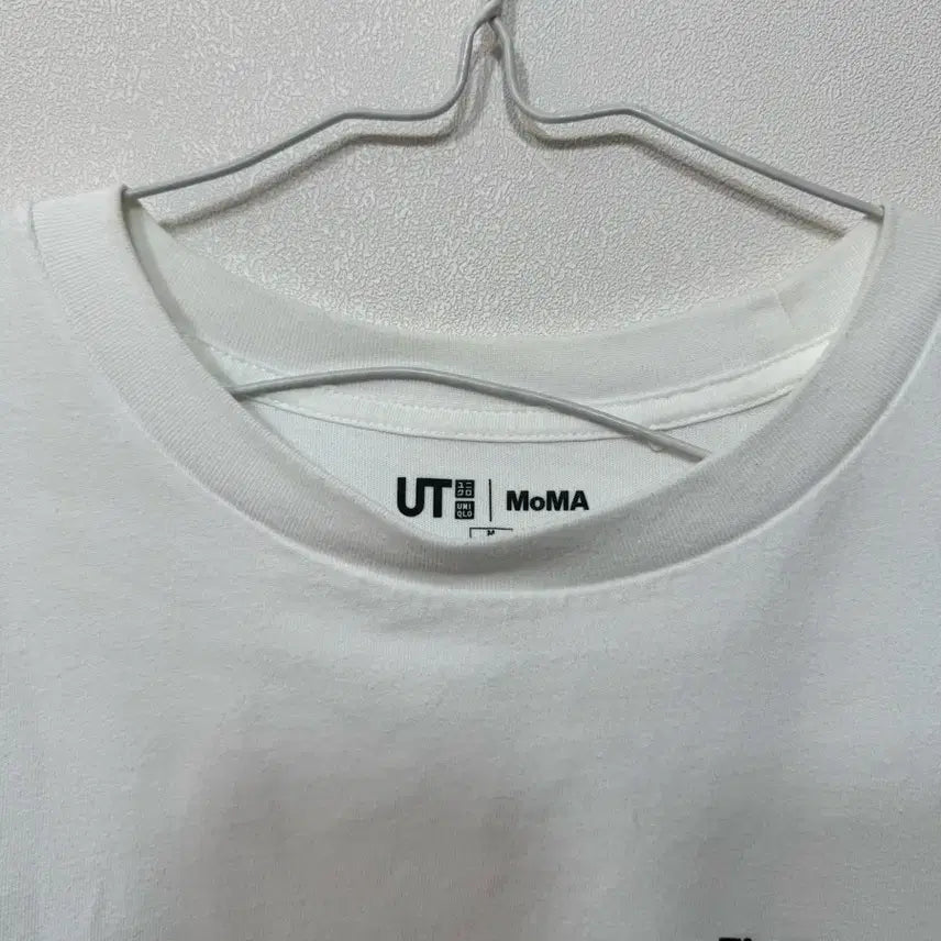 [SOLD OUT] UT 유니클로 반팔티셔츠 moma