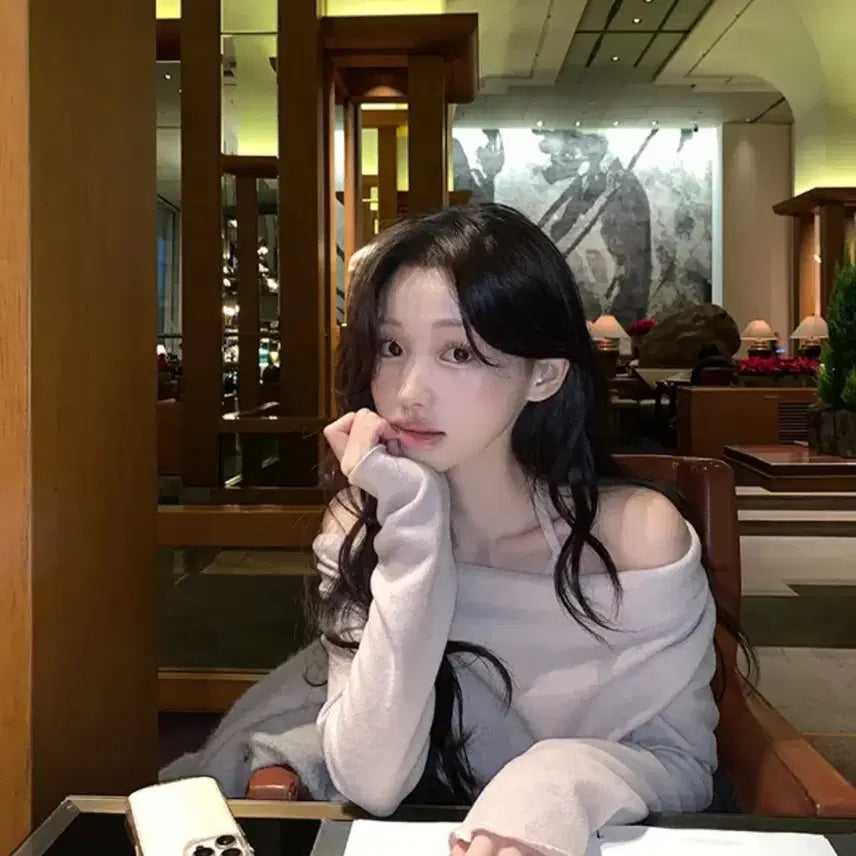 [BUNJANG] Young N Rich Boa Halter Drape Top Beige / 영앤리치 보아홀터 드레이프 티 베이지