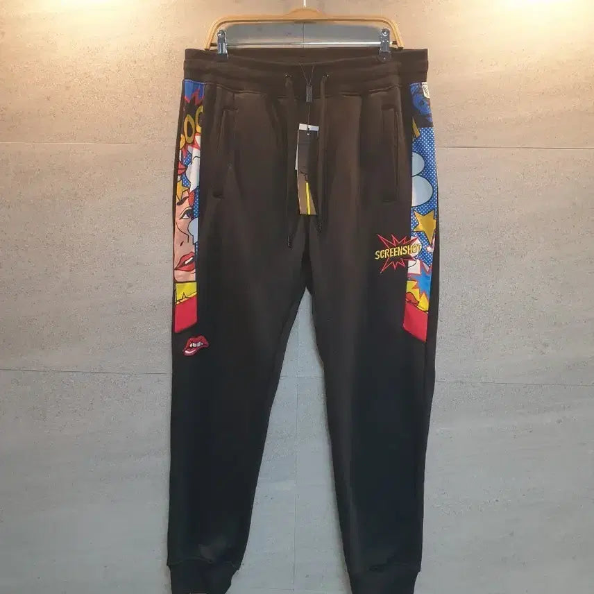 [BUNJANG] Screenshot Pop Art Jogger Pants / Screenshot. 팝 아트 조거 팬츠. 미착.