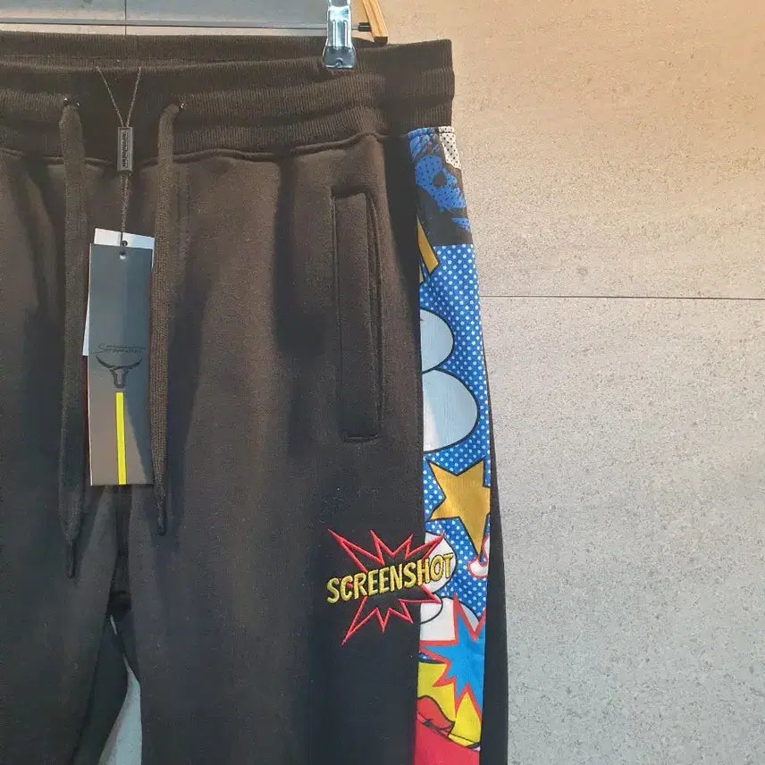[BUNJANG] Screenshot Pop Art Jogger Pants / Screenshot. 팝 아트 조거 팬츠. 미착.
