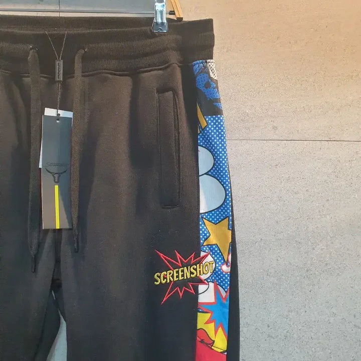 [BUNJANG] Screenshot Pop Art Jogger Pants / Screenshot. 팝 아트 조거 팬츠. 미착.
