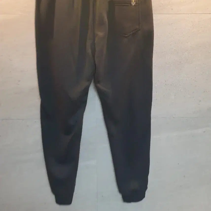 [BUNJANG] Screenshot Pop Art Jogger Pants / Screenshot. 팝 아트 조거 팬츠. 미착.