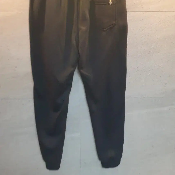[BUNJANG] Screenshot Pop Art Jogger Pants / Screenshot. 팝 아트 조거 팬츠. 미착.