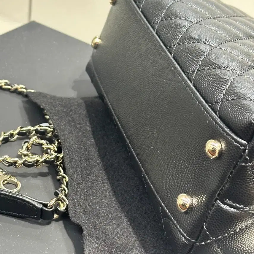 [BUNJANG] Coco Handle Small Black Handbag / 25년 새상품 코코핸들 스몰 내장칩o 풀 패키지 영수증o