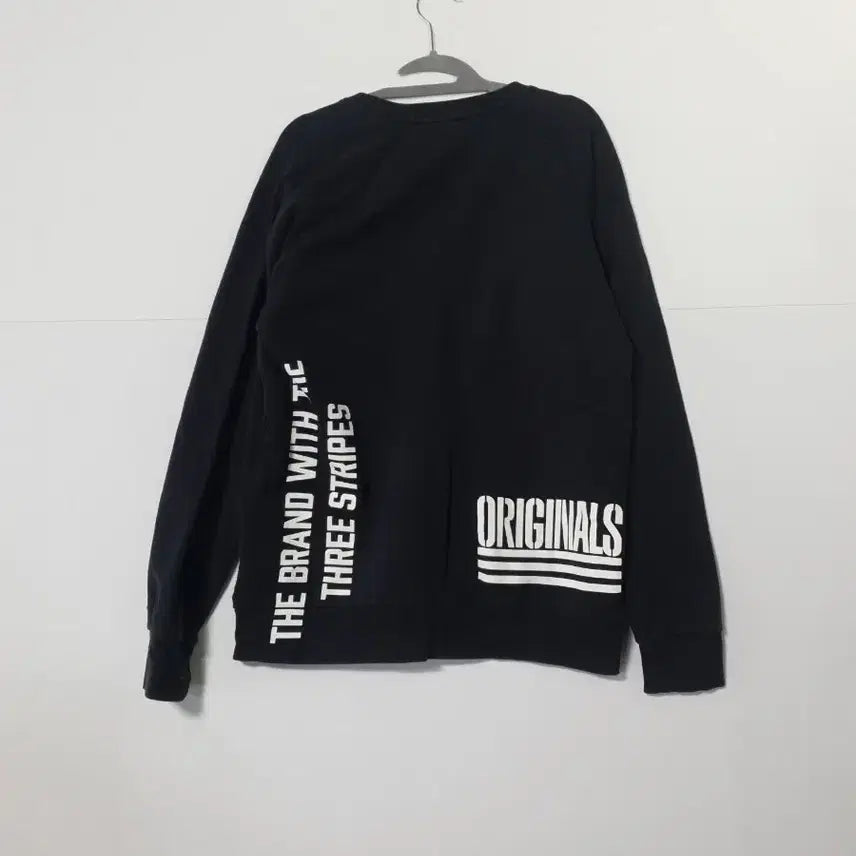 [BUNJANG] Adidas Black Patch Style Sweatshirt / 아디다스 105 블랙 패치 스타일 맨투맨 티셔츠 0712