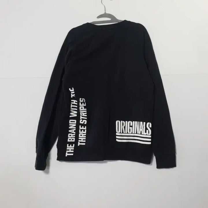 [BUNJANG] Adidas Black Patch Style Sweatshirt / 아디다스 105 블랙 패치 스타일 맨투맨 티셔츠 0712