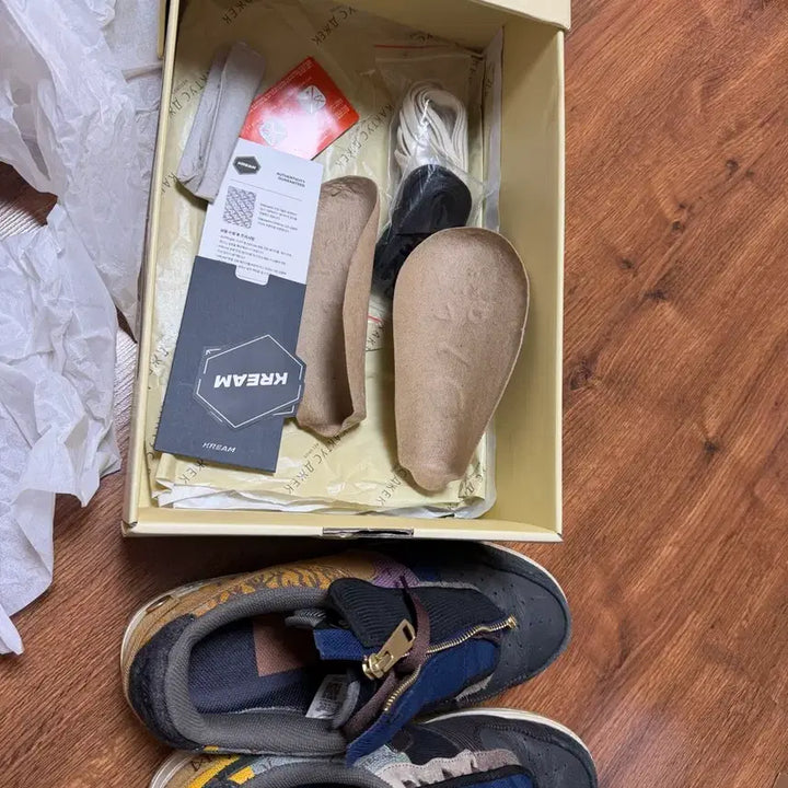 [BUNJANG] Nike Travis Scott Air Force 1 Low Cactus Jack (US 10) / 나이키x트래비스 스캇 에어포스 1 로우 캑터스잭 (280)