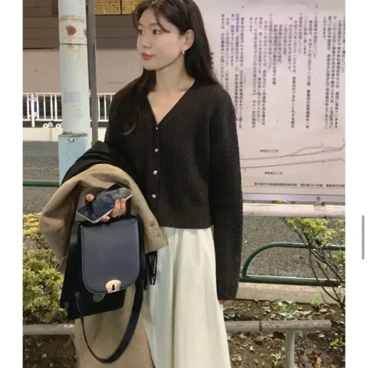 [BUNJANG] Underbee Melk Cardigan Extra Fine Wool 80% / [언더비] Melk 가디건 (우디올리브) 엑스트라파인울 80%