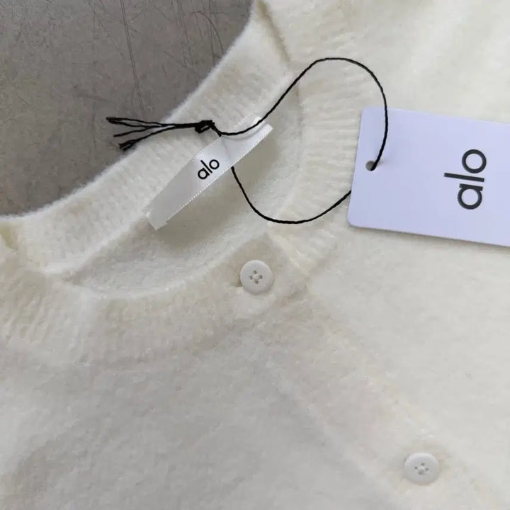 [BUNJANG] alo Snuggle Up Cardigan / alo 스너글 업 가디건
