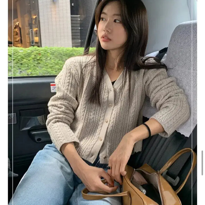 [BUNJANG] Underbee Melk Cardigan (Soy Latte) Extra Fine Wool Blend / [언더비] Melk 가디건 (소이라떼) 엑스트라파인울 80%