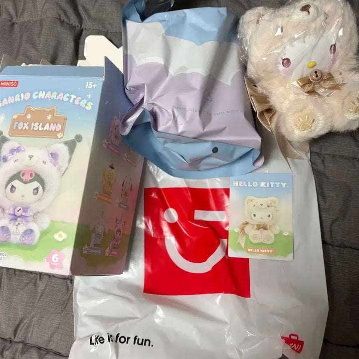 [BUNJANG] Sanrio Fox Island Hello Kitty Keyring / 미니소 산리오 폭스아일랜드 여우섬 키링 키티 헬로키티 판매