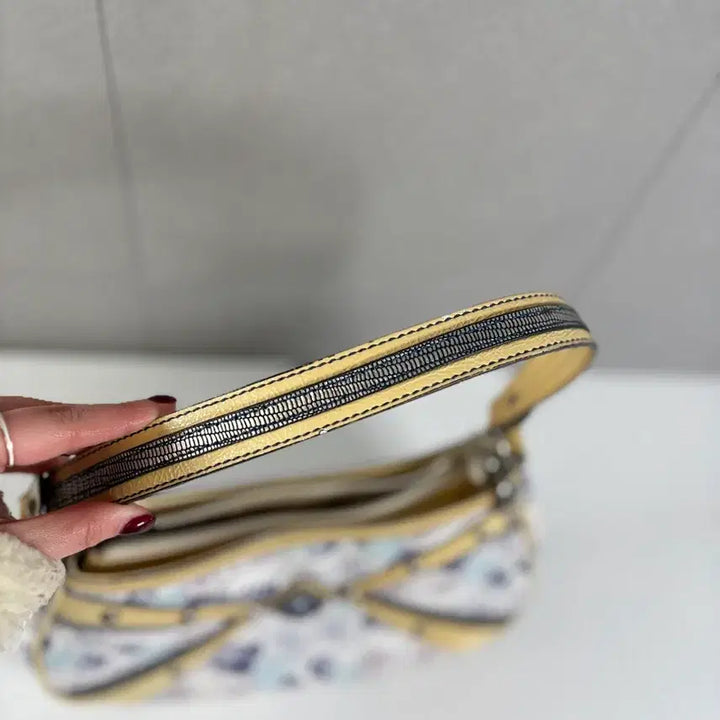 [BUNJANG] Portofolio Y2K Vintage Flower Shoulder Bag / Portofolio 플라워 숄더백 Y2K 빈티지 가방