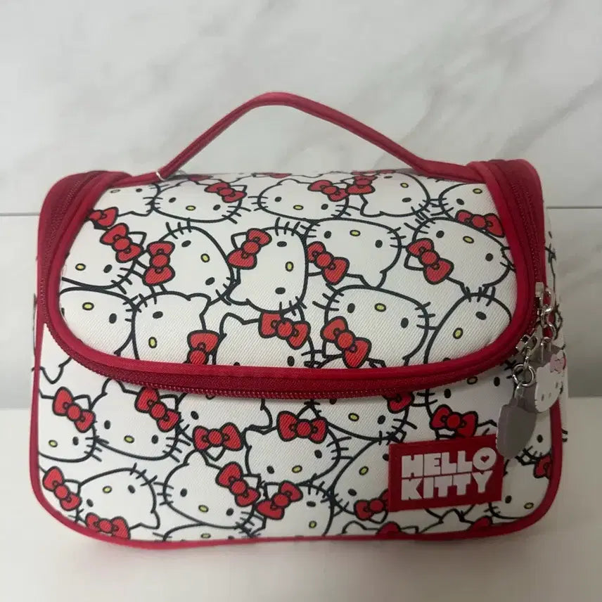 [BUNJANG] Hello Kitty Pouch Bag / 헬로키티 파우치 가방
