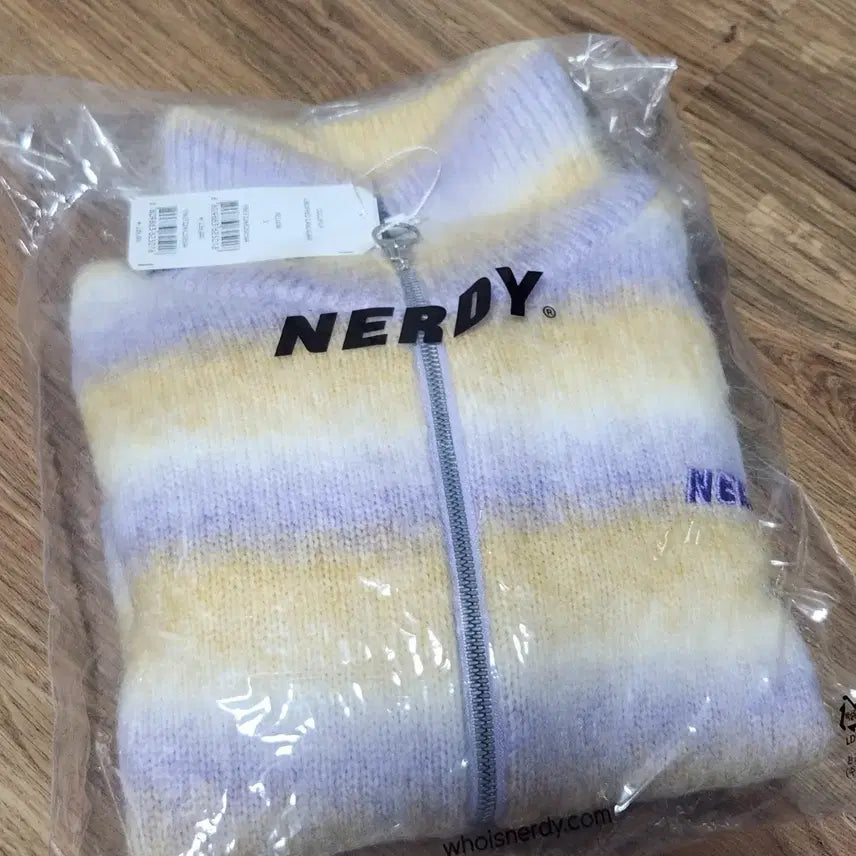 [BUNJANG] Nerdy Lollipop Crop Cardigan Yellow / (새상품)널디 롤리팝 크롭 가디건 옐로우