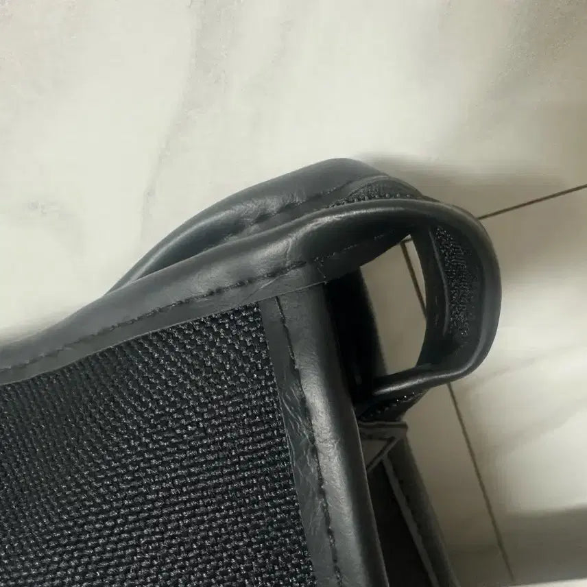 [BUNJANG] Hello Kitty Ribbon Pouch / 헬로키티 파우치 블랙/베이지 리본 장식 2개일괄