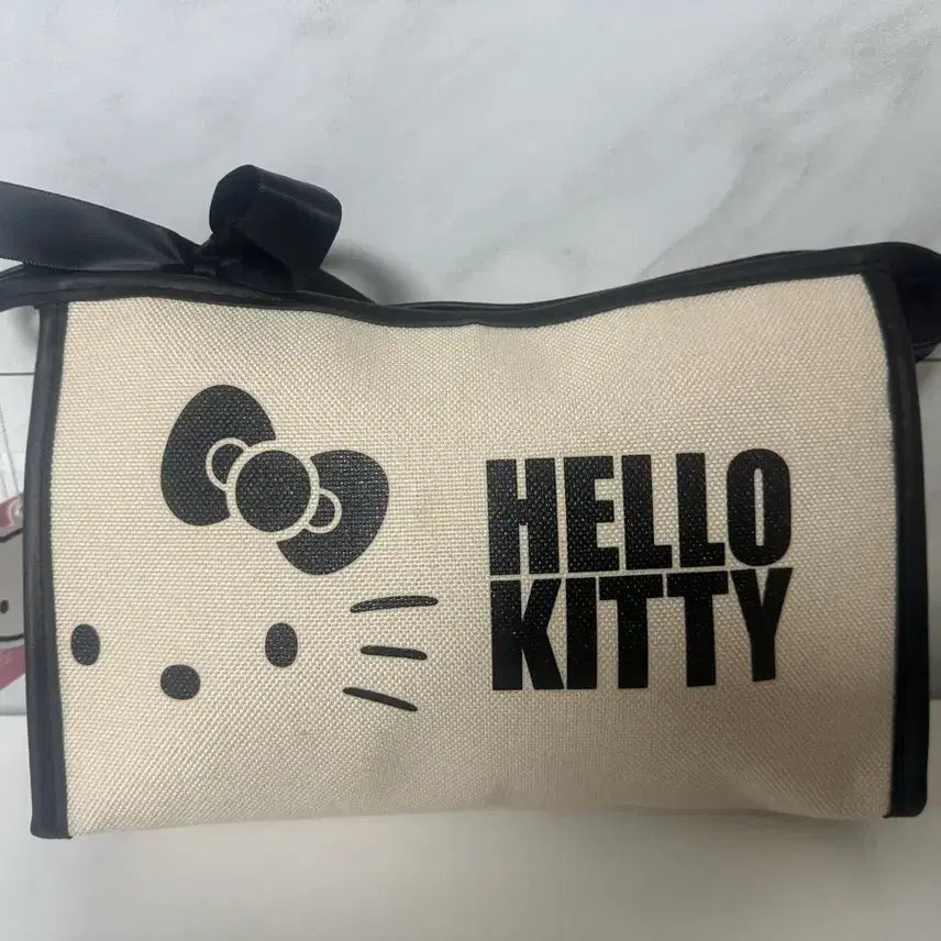 [BUNJANG] Hello Kitty Ribbon Pouch / 헬로키티 파우치 블랙/베이지 리본 장식 2개일괄
