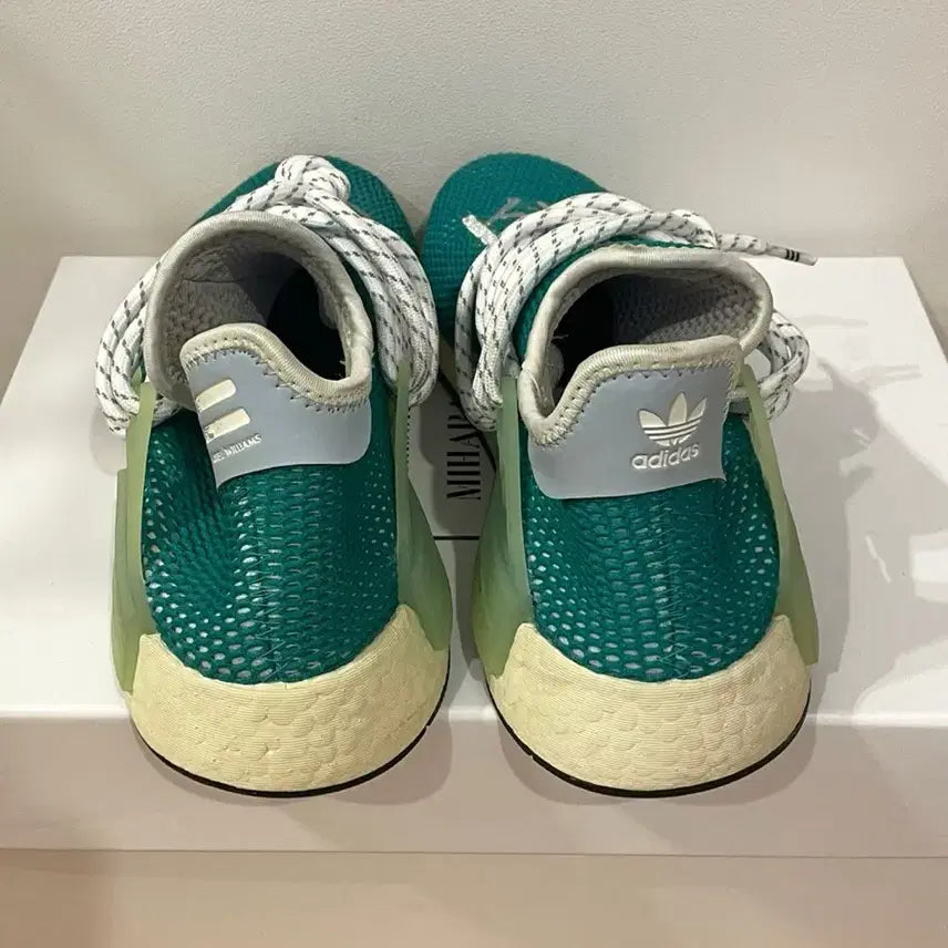 [BUNJANG] Adidas Pharrell NMD Green Sneakers / 아디다스 퍼렐 nmd 그린