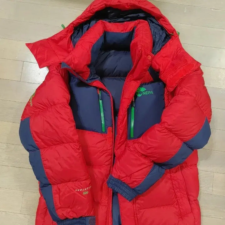 [BUNJANG] Nepa Men's Padded Jacket (Size 90) / 네파 남성 패딩 90사이즈