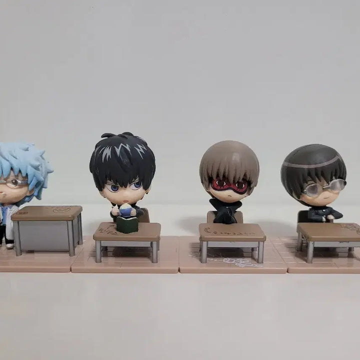 [BUNJANG] Gintama Puchirirurando Classroom Figure Set (Ginpachi, Hijikata, Sougo, Shinpachi) / 은혼 푸치캐러랜드 교실 피규어 (긴파치 히지카타 소고 신파치)