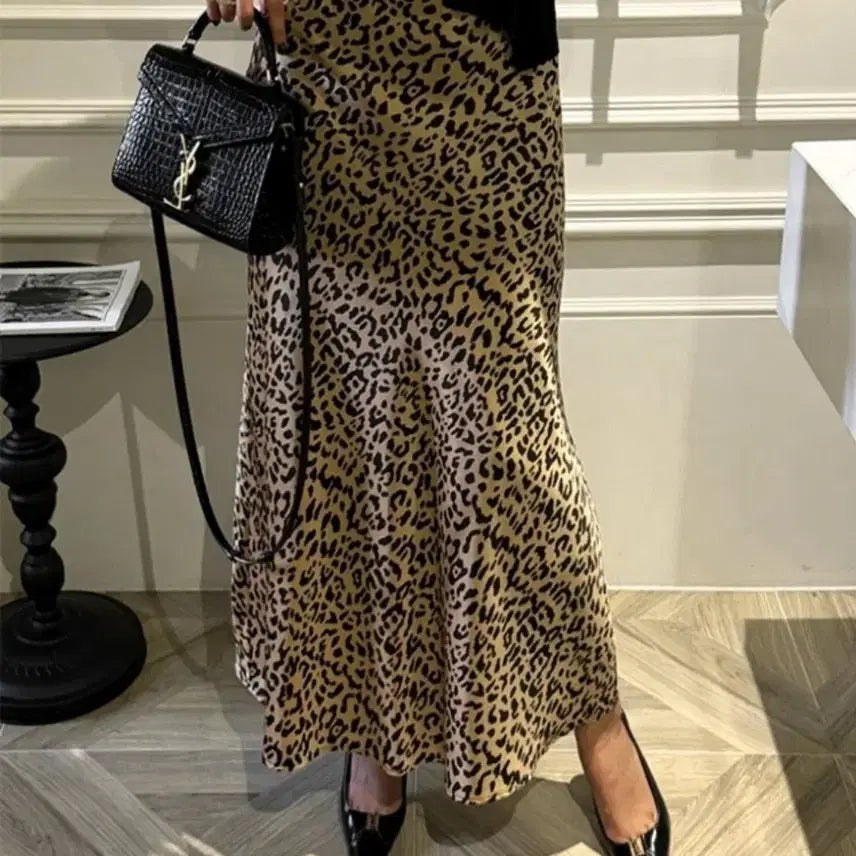 [BUNJANG] ZULOG Satin Leopard Maxi Long Skirt / 줄로그 새틴 맥시 롱 스커트