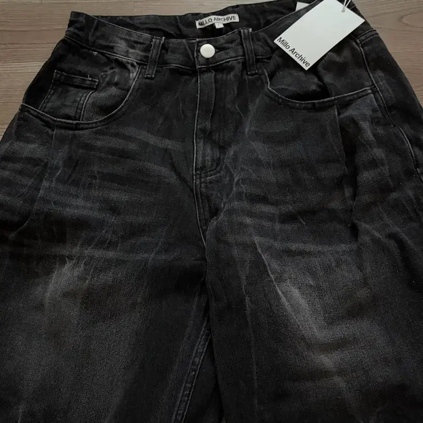 [BUNJANG] Milo Archive Black Denim Bermuda / 밀로 아카이브 블랙 데님 버뮤다