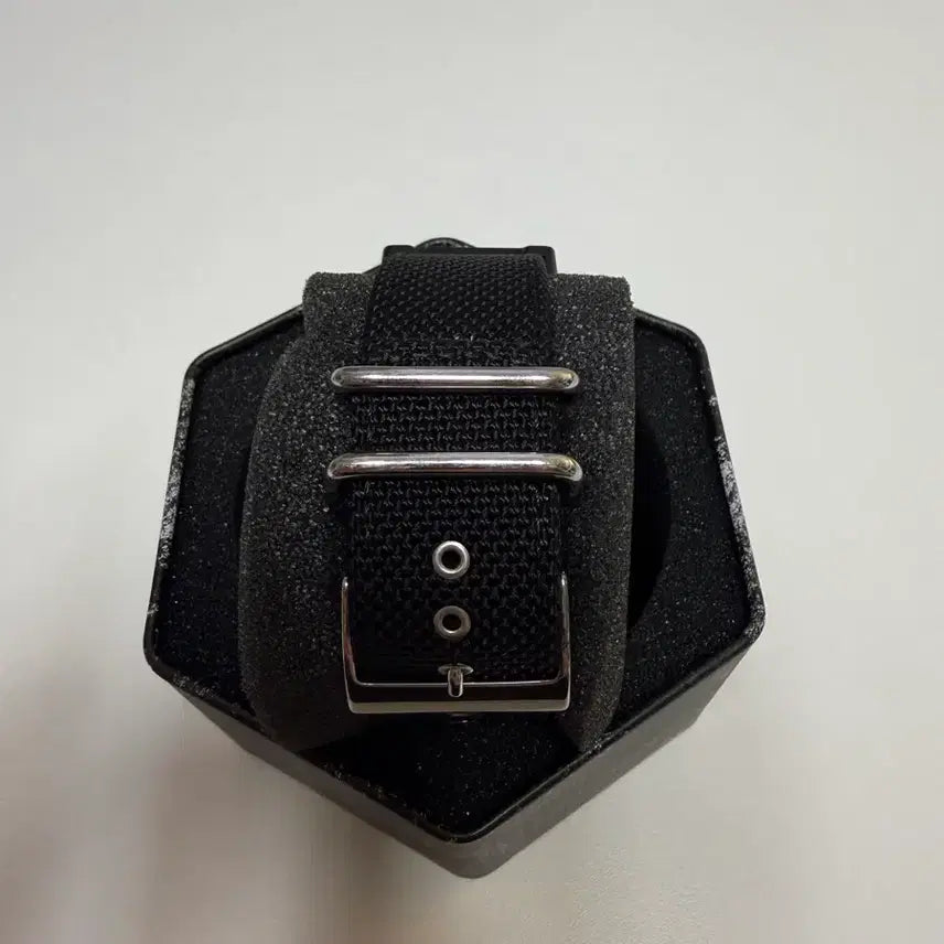 [BUNJANG] G-Shock DW-5600BBN-1 Watch / 카시오 지샥 DW-5600BBN-1