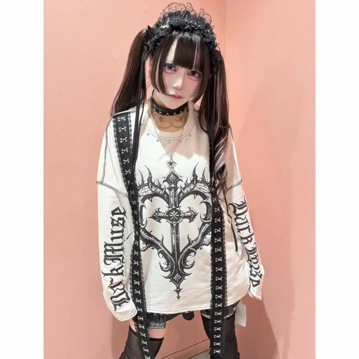 [BUNJANG] Volcan Lace Hook Stitch Long T-shirt / volcan 볼칸 레이스 훅 스티치 롱 티셔츠