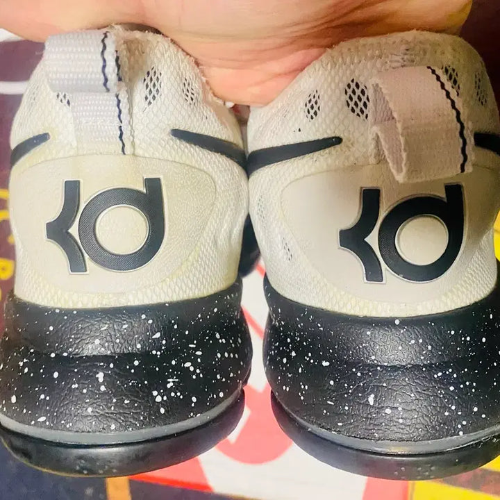 [BUNJANG] Nike KD 9 Oreo Shoes / 나이키 KD 9 오레오, 843392-100, 265mm