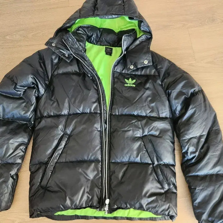 [BUNJANG] Adidas Black Padded Jacket / 아디다스 블랙 패딩 (안감 형광)
