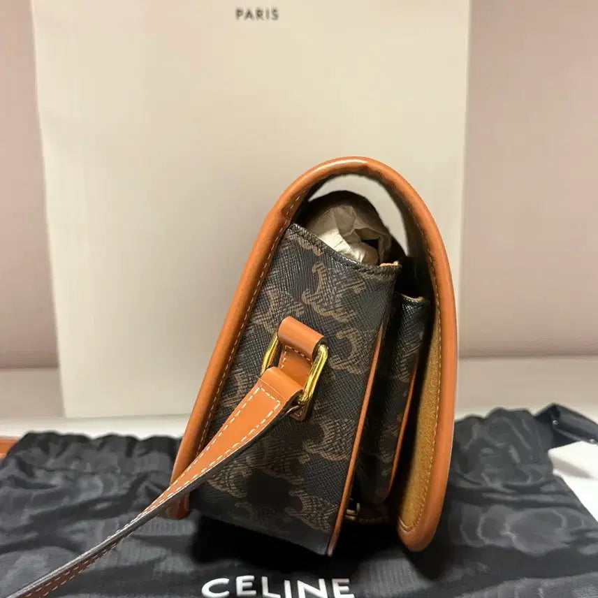 [BUNJANG] Celine Folco Bag / [급매]셀린느 폴코백 상태최상 (인보이스.이너백O)