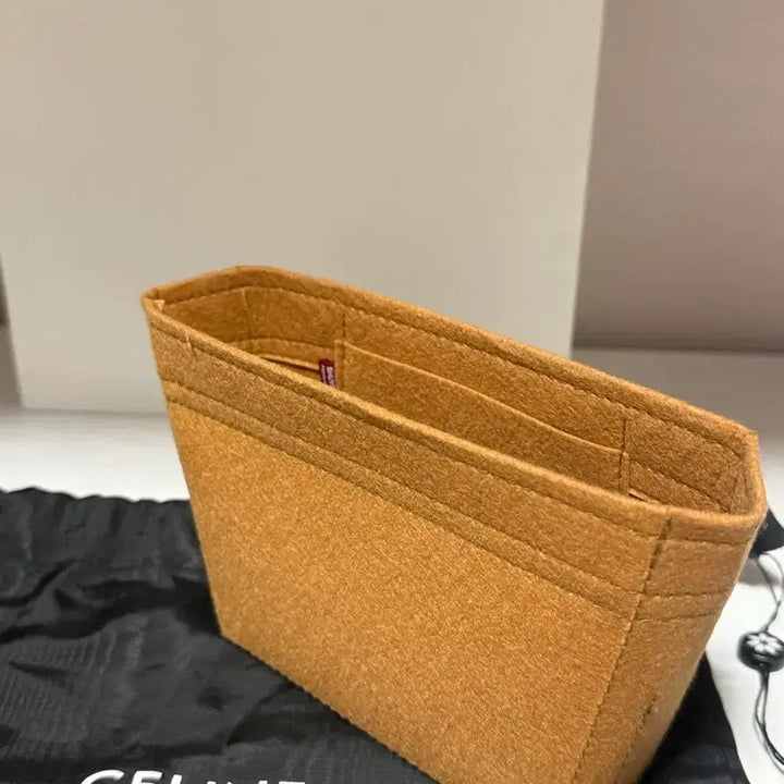 [BUNJANG] Celine Folco Bag / [급매]셀린느 폴코백 상태최상 (인보이스.이너백O)