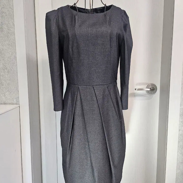 [BUNJANG] Gray Pleated 3/4 Sleeve Dress / 그레이 7부 소매 플리츠 원피스