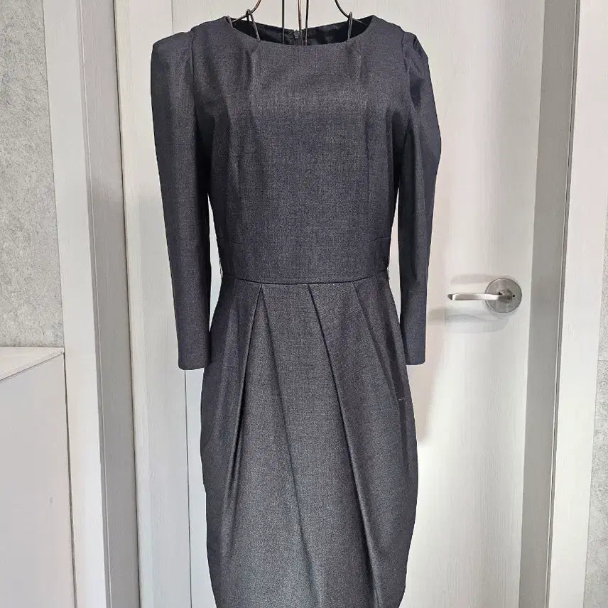 [BUNJANG] Gray Pleated 3/4 Sleeve Dress / 그레이 7부 소매 플리츠 원피스