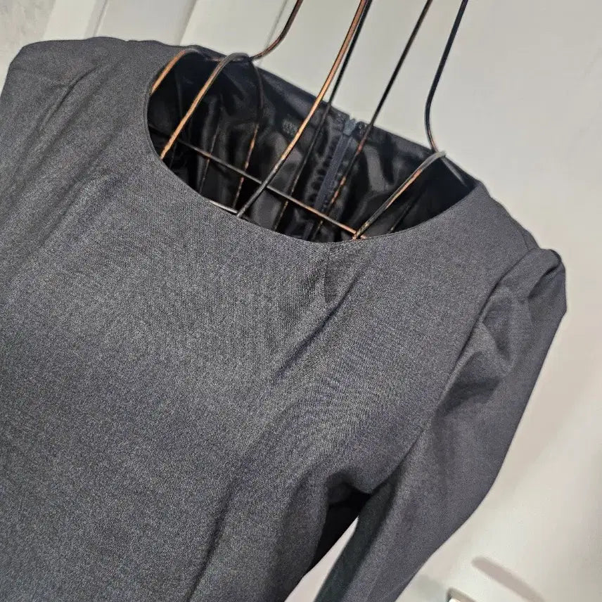[BUNJANG] Gray Pleated 3/4 Sleeve Dress / 그레이 7부 소매 플리츠 원피스