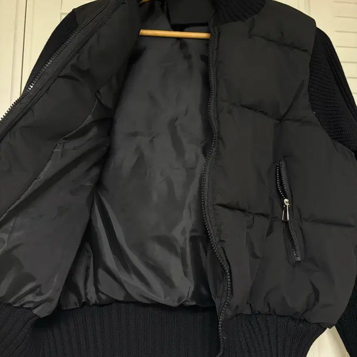 [BUNJANG] Black Knit Padded Jumper / 블랙 니트 패딩 점퍼