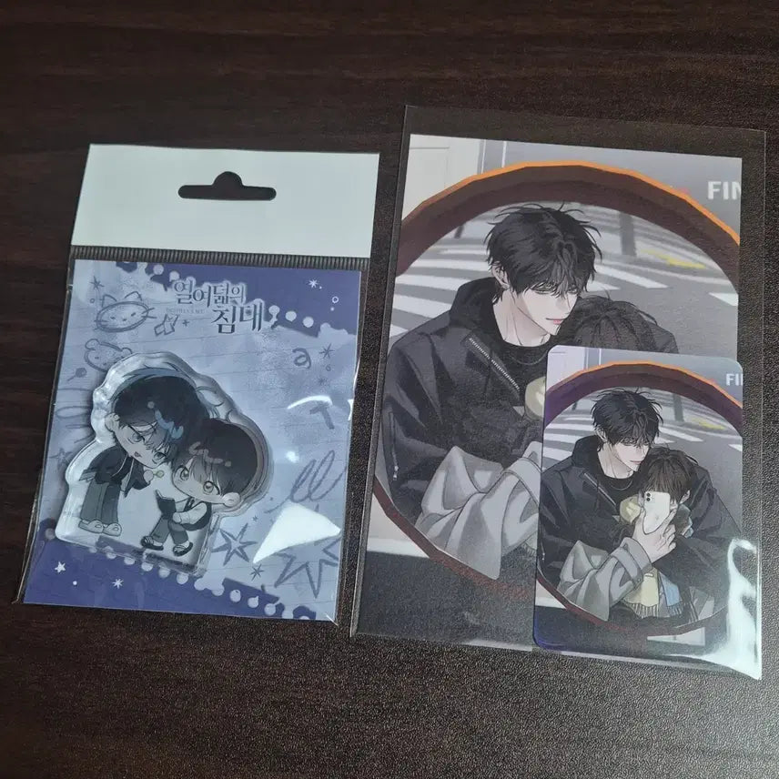 [BUNJANG] The First Sleeves 50K POB Postcard &amp; Photocard Couple Mini Acrylic Stand Set / 열여덟의 침대 투니크 5만 특전 엽서 포카  커플 미니 아크릴 열침