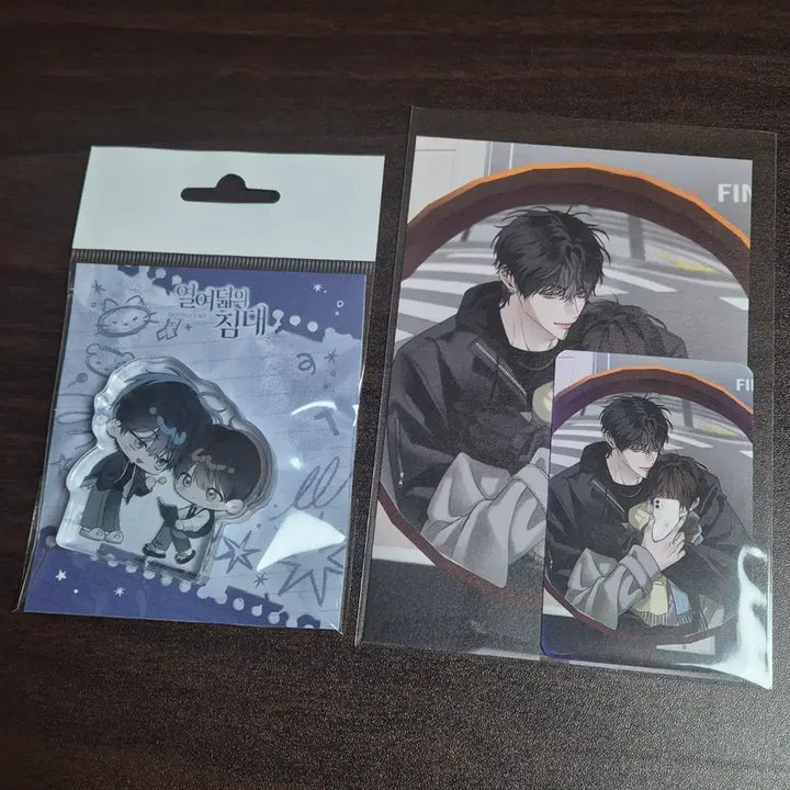 [BUNJANG] The First Sleeves 50K POB Postcard &amp; Photocard Couple Mini Acrylic Stand Set / 열여덟의 침대 투니크 5만 특전 엽서 포카  커플 미니 아크릴 열침