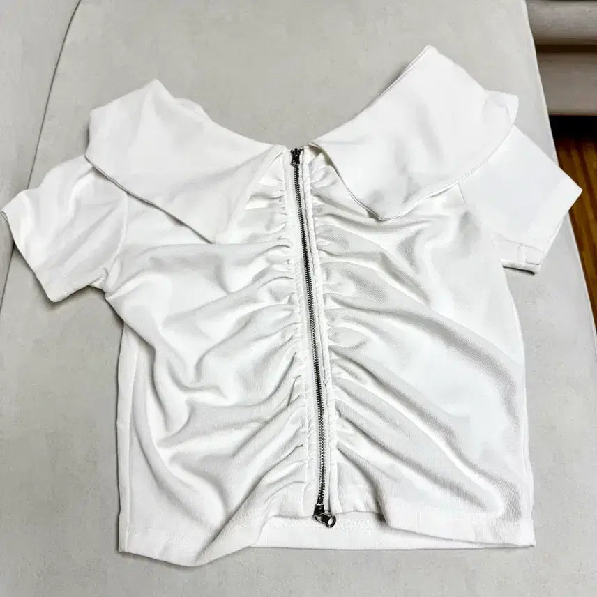 [BUNJANG] White Shirring Zip-Up Two-Way Short Sleeve Top / 5/26까지 화이트 반팔 셔링집업 투웨이