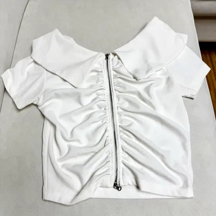 [BUNJANG] White Shirring Zip-Up Two-Way Short Sleeve Top / 5/26까지 화이트 반팔 셔링집업 투웨이